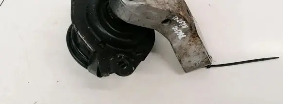 Volvo S40, V40 Engine mount bracket 30611471