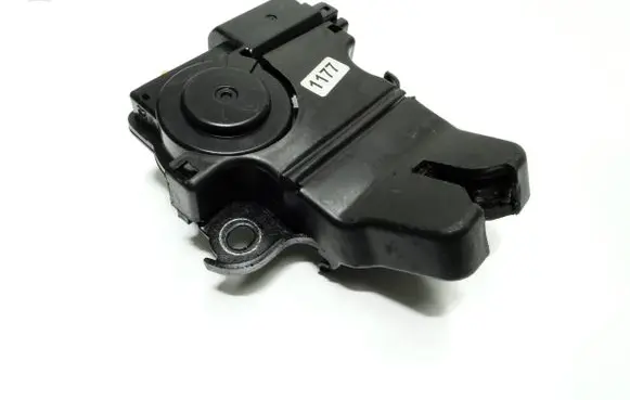 Toyota Avensis T250 Tailgate/trunk/boot lock/catch/latch 