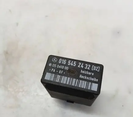 Mercedes-Benz Vito Viano W638 Other relay 0165452432 05041000