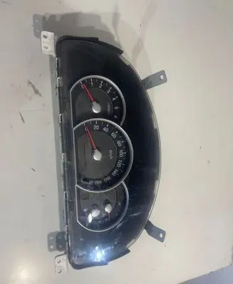 KIA Sorento Speedometer (instrument cluster) 940133E260 11000985400K 20061017