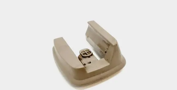 Volvo XC90 Front driver seat rail trim 30662553