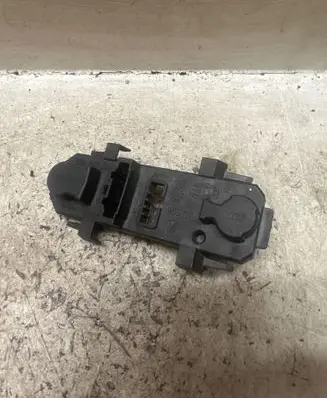 Volkswagen Sharan Tail light bulb cover holder 7M3945258B