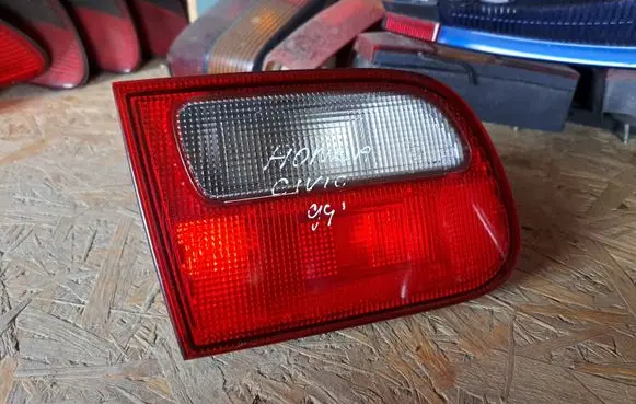 Honda Civic Tailgate rear/tail lights 0431124L 0431124