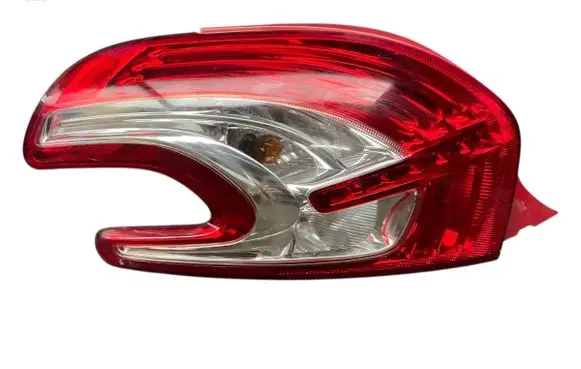 Peugeot 208 Rear/tail lights 967262828001
