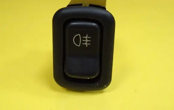 Daihatsu YRV Fog light switch 