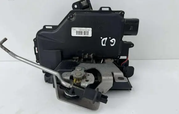 Audi A4 S4 B6 8E 8H Rear door lock 8E0839016C PA6630AG