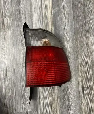 BMW 5 E39 Rear/tail lights 2496322