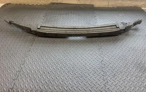 Volvo XC60 Front bumper foam support bar 31425183