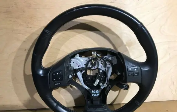 Lexus IS 220D-250-350 Steering wheel ODA477