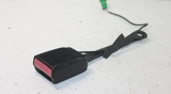 Citroen C6 Front seatbelt buckle