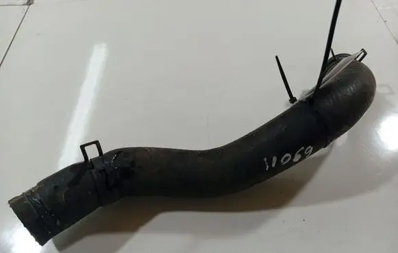 Toyota Previa (XR30, XR40) II Engine coolant pipe/hose 