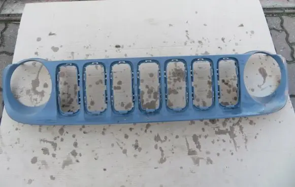 Jeep Renegade Front bumper upper radiator grill 735587825