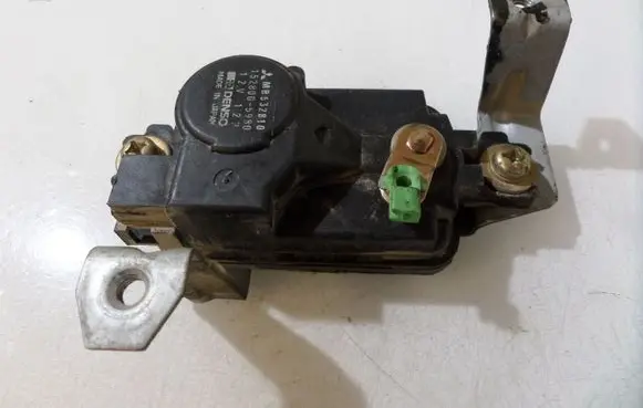Mitsubishi Pajero Central locking motor 1528005980