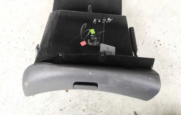 Mercedes-Benz A W168 Glove box