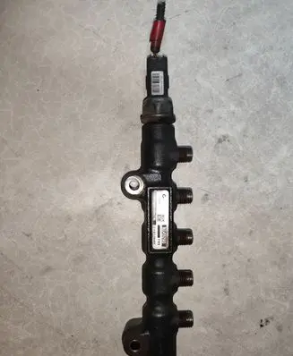 Volvo V50 Fuel main line pipe 9654592680