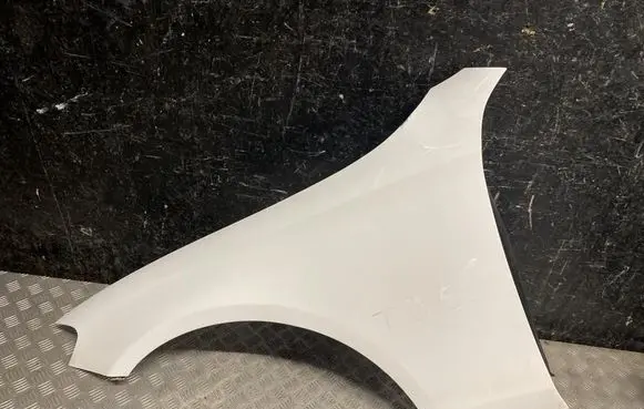Mercedes-Benz E W213 Fender