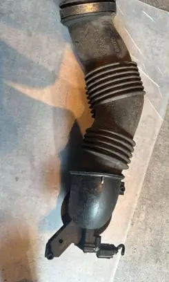 Ford Grand C-MAX Air intake duct part AV6112B624B