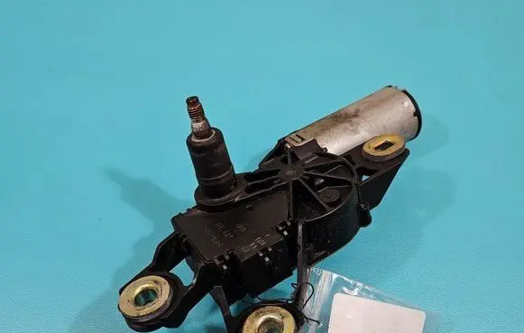 Seat Ibiza III (6L) Rear window wiper motor 6L6955711 IMPRK1484523