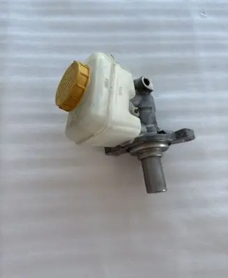 Subaru BRZ Master brake cylinder 26401CA030 26401CA031