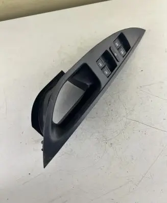 Seat Altea XL Electric window control switch 1K4959857B