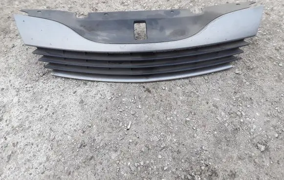 Renault Laguna II Front bumper upper radiator grill 8200012581