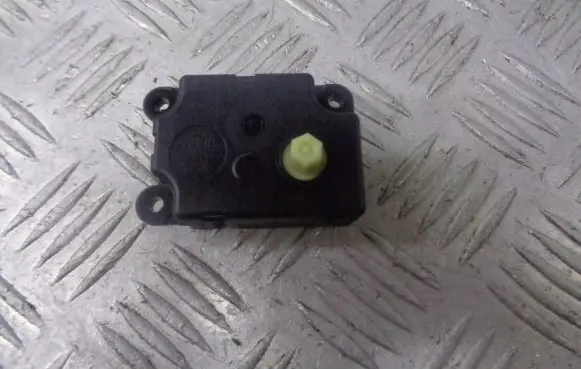 Peugeot 206 A/C air flow flap actuator/motor 