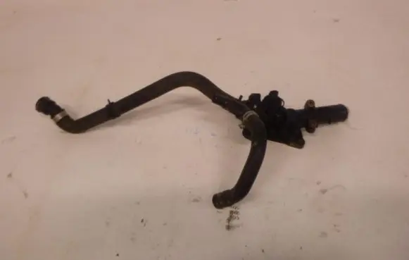 Mercedes-Benz A W176 Thermostat housing 110602770R