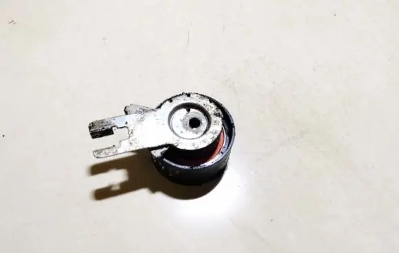 Volvo XC90 Belt tensioner pulley 