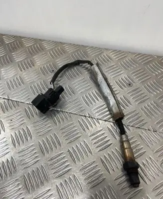 Audi A4 S4 B6 8E 8H Lambda probe sensor 06A906262BE