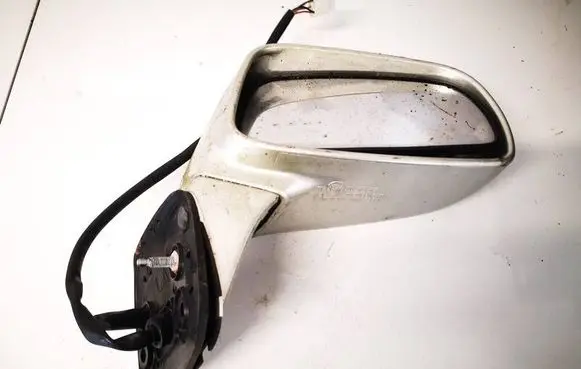 Toyota Corolla Verso AR10 Front door electric wing mirror E11015857