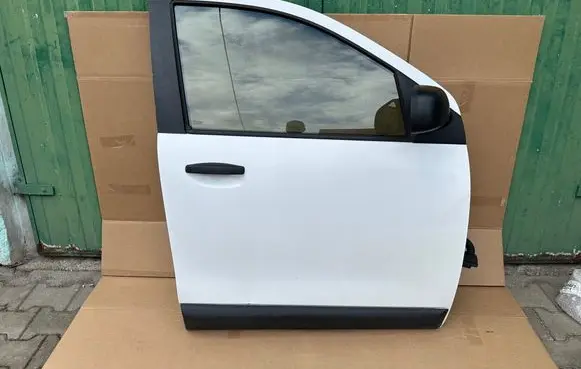 Dacia Lodgy Front door 