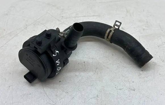 Ford Focus Water pump JX618B552AB