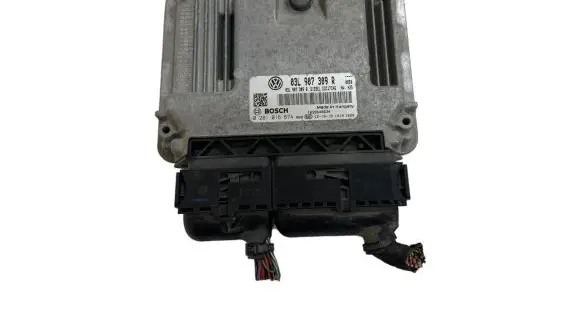 Volkswagen Touran II Engine control unit/module 03L907309R 0281016674