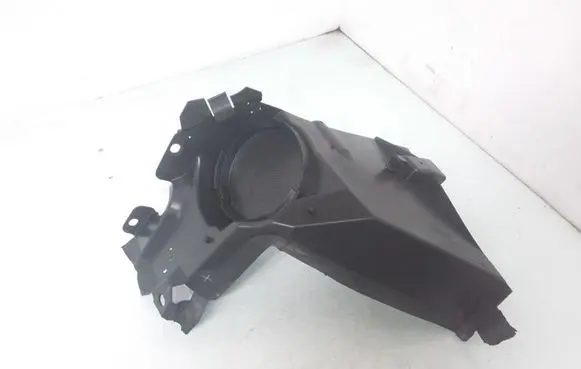 BMW 7 E38 Intercooler air guide/duct channel 8201163
