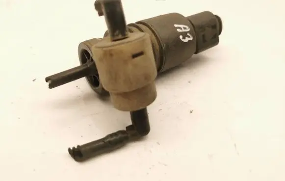 Audi A3 S3 8L Windscreen/windshield washer pump