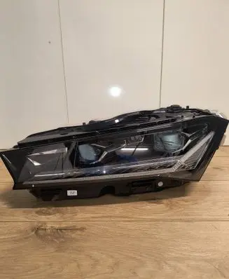 Skoda Superb B9 Headlight/headlamp 3P1941015A L991643