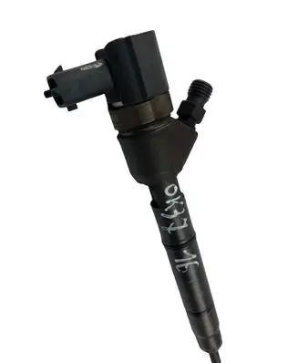 Hyundai i30 Fuel injector 338002A900