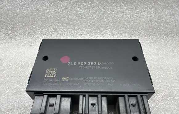 Volkswagen Touareg I Tow bar trailer control unit/module 7L0907383M 5DS01000041