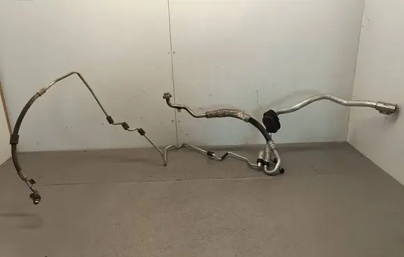 Air conditioning (A/C) pipe/hose