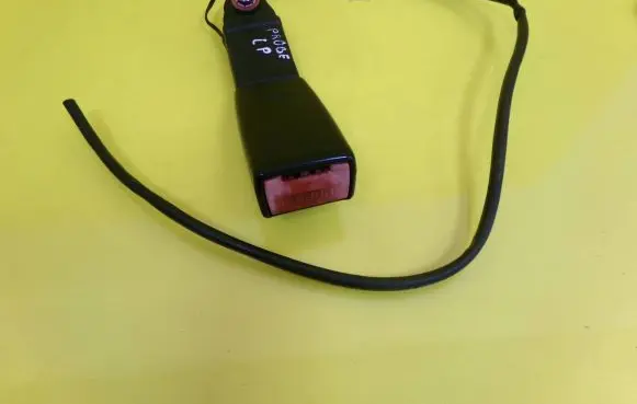 Ford Probe Front seatbelt buckle