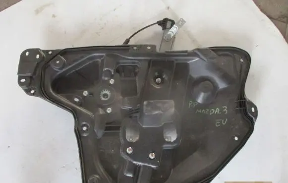 Mazda 3 III Front door window regulator with motor BHS25897XA