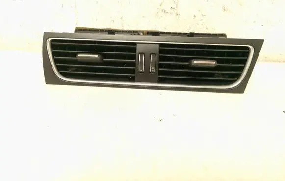 Audi A5 8T 8F Dash center air vent grill 8T2820951D