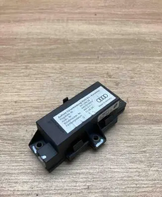 Audi A8 S8 D3 4E Door control unit/module 04E0919064 36129658