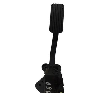 Hyundai i30 Accelerator throttle pedal 32700XXXXX
