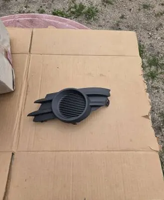 Opel Meriva A Front bumper lower grill 13217351 13193540