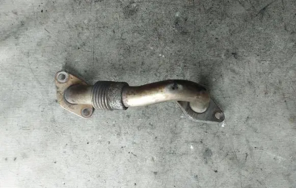 Ford Galaxy EGR valve line/pipe/hose 038131521E