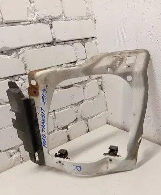 Ford Transit Headlight/headlamp mounting bracket