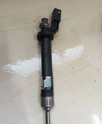 Porsche Cayenne (92A) Fuel injector 03H906036A