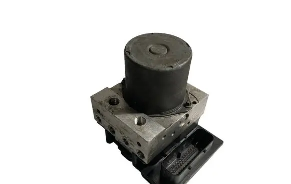 BMW 5 E60 E61 ABS Pump 6768550 34516768550 0265236004