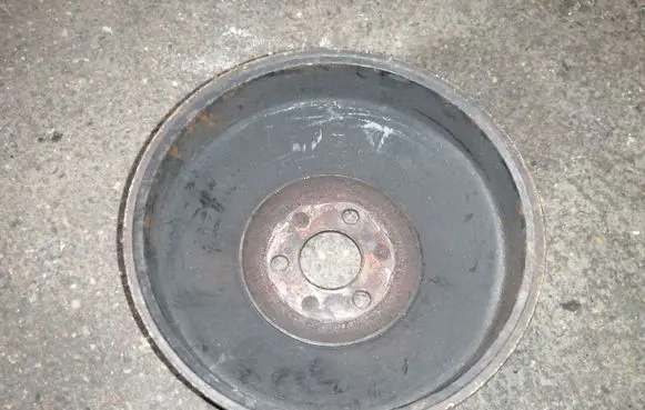 Mercedes-Benz E W124 Power steering pump pulley 2014600479